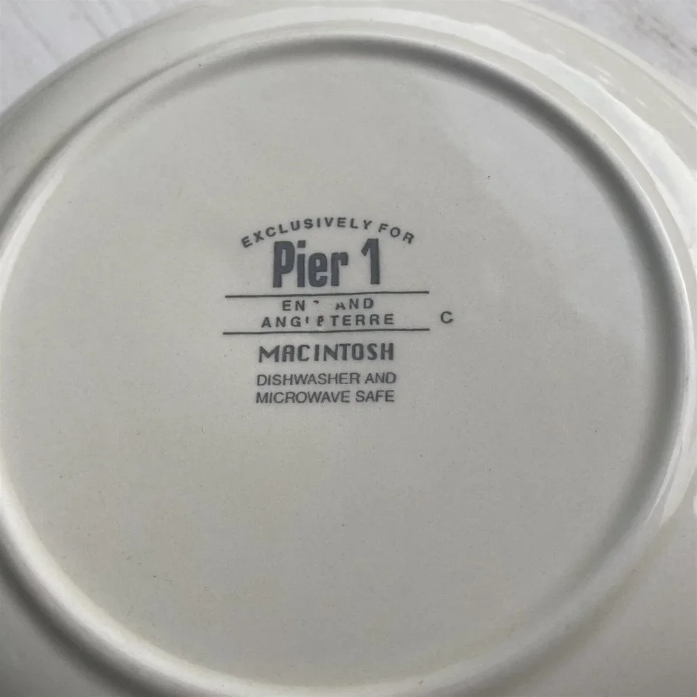 Pier 1 Macintosh Vegetable Serving Bowl 9 3/8